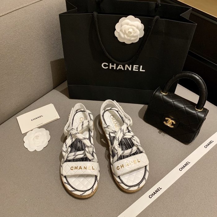 CHANEL SLIPPERS 30