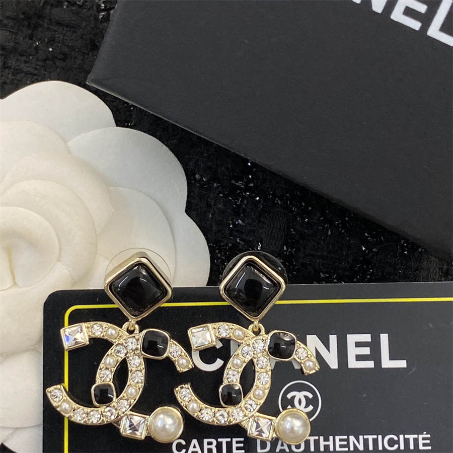 Chic Chanel Earrings Dupes BudgetFriendly Luxury